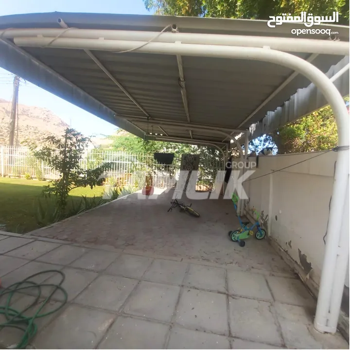 Apartment with Private Garden for Rent in Ruwi REF 147BB