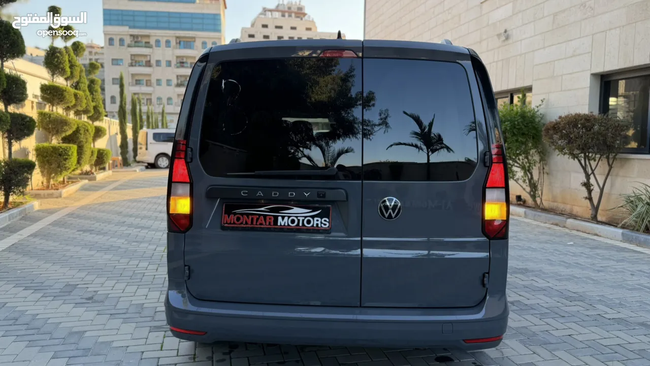 فولكس فاجن كادي ترخيص 2022/ركاب 6+1 محرك 2000 ديزل  جير اوتاوماتيك 122 حصان