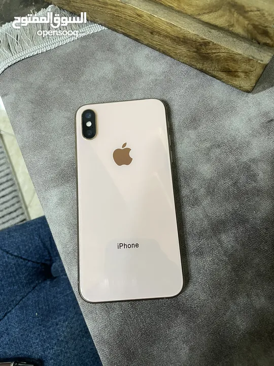 ايفون xs  64 giga