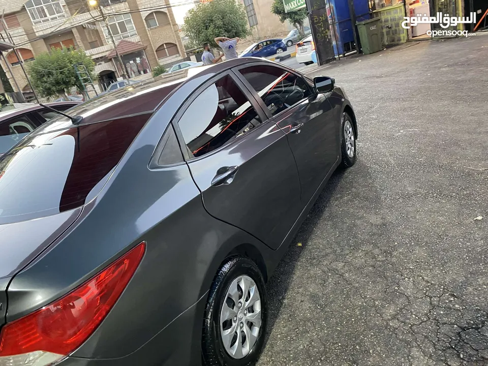 هيونداي أكسنت للبيع بحاله ممتازه