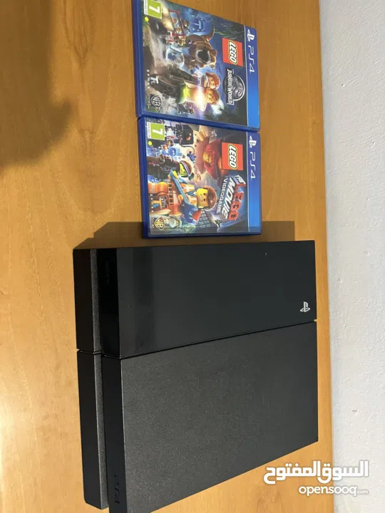 (Sony PlayStation 4 (PS4