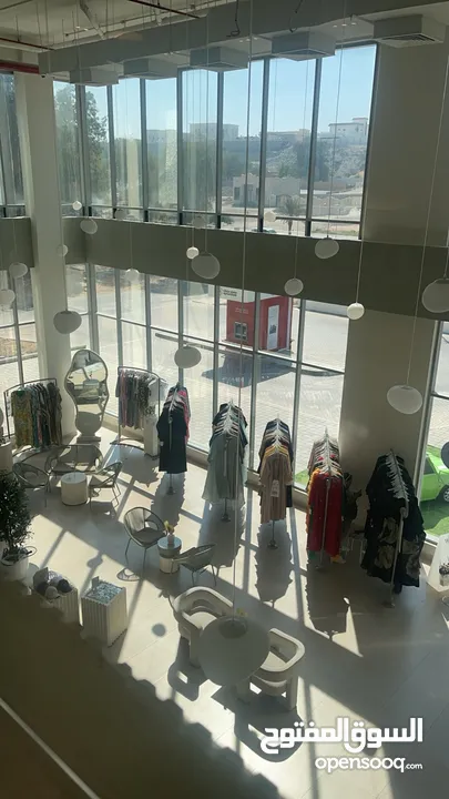 محل تجاري للبيع خلو