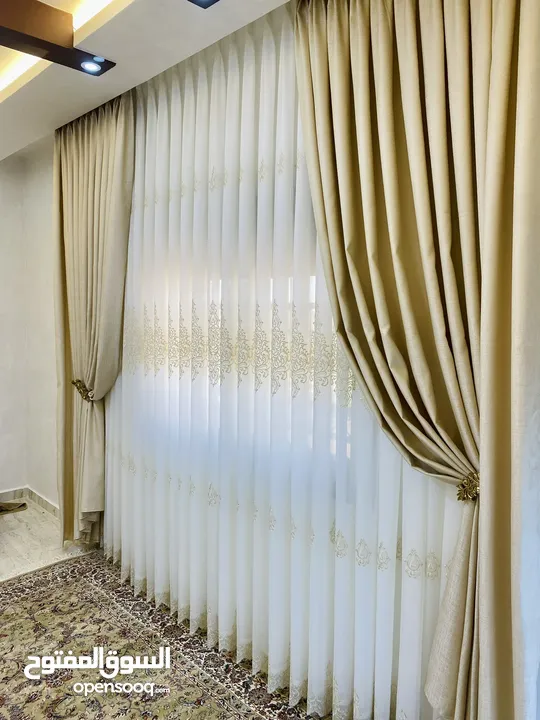 البيت الوردي للستائر والمفروشات