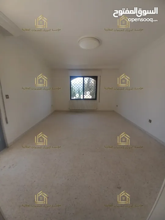 فيلا للايجار .. يوجد خيارات اخرى Villa for rent.. other options available / V152
