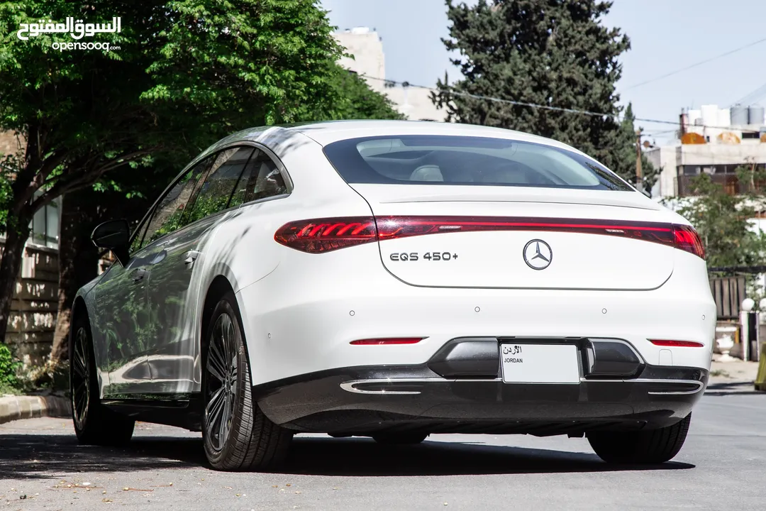 Mercedes EQS450+ 2022  السيارة مميزة جدا و قطعت مسافة 36,000 كم