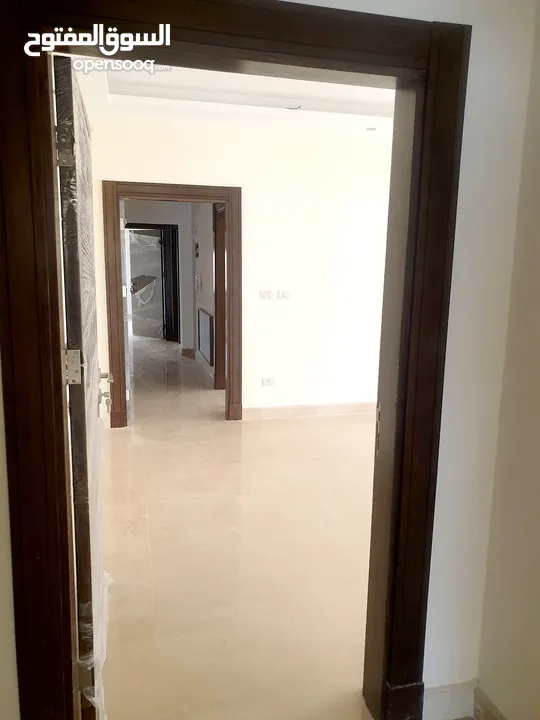 شقة للبيع جديدة في عبدون 200 متر طابق ثاني