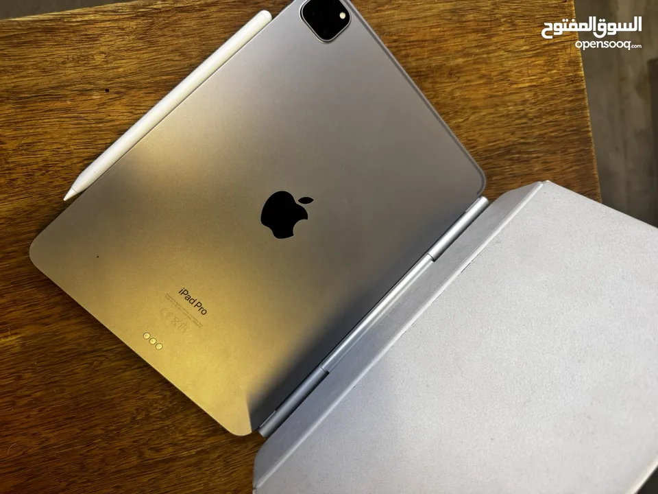 iPad Pro11 2022 M2  مستعمل بحال الجديد