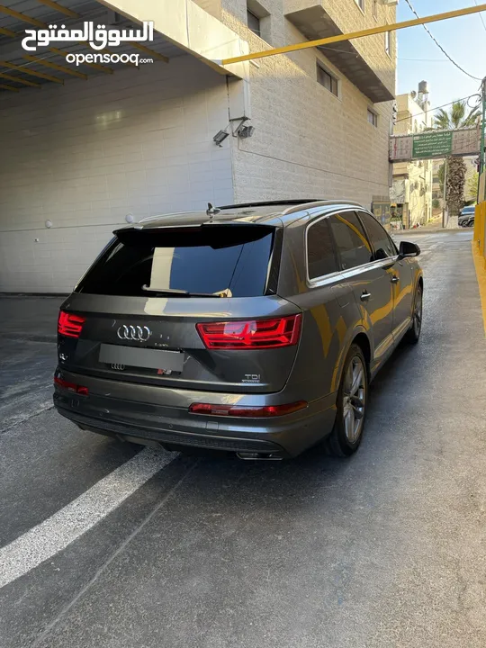 جيب audi Q7 Sline ترخيص 2017