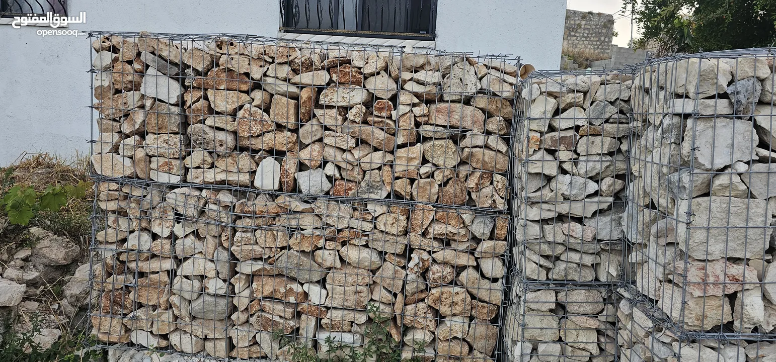 بناء حجر طبيعي