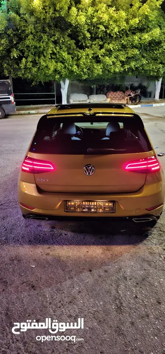 جولف ار لاين  R-line 2018