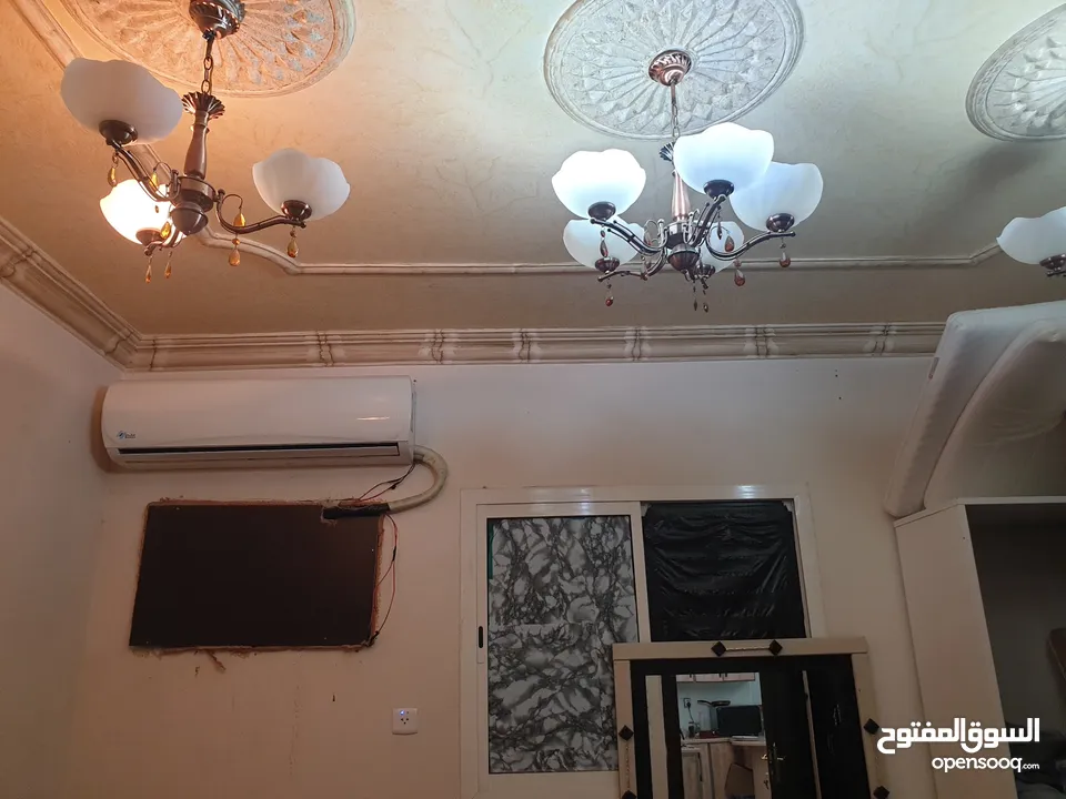 غرفة للايجار بشقة عبارة عن غرفتين وصالة وحمام ومطبخ _ حي المنار وسط الرياض
