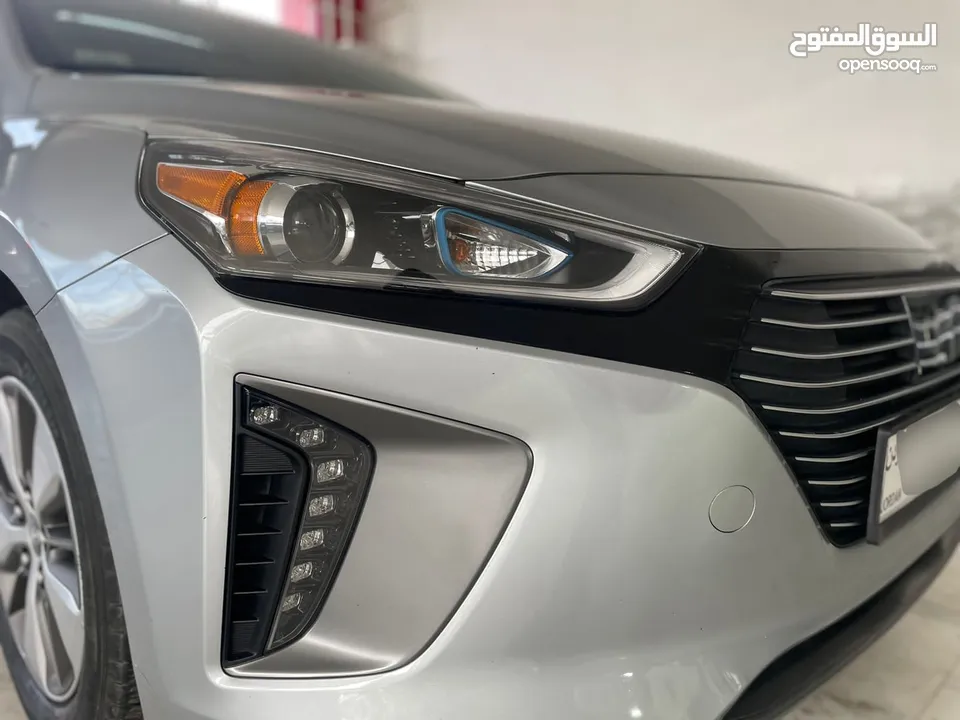 Hyundai Ioniq Hybrid 2019 plug-in  السيارة مميزة جدا و جمرك جديد وفحص كامل بدون ملاحظات