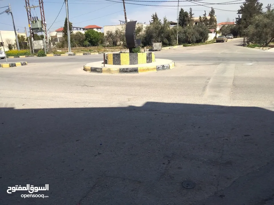 سوبر ماركت للبيع بسعر مغري