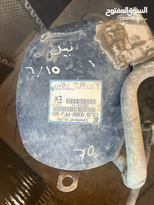 فني تكييف وتبريد مركزي وحدات صيانه وفك وتركيب وجميع اعمال التكييف وتركيب كمبروسار وتعبئت جميع الغاز