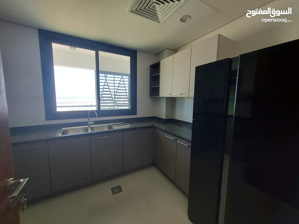 2 Bedrooms Apartment for Sale in Al Mouj REF:887R