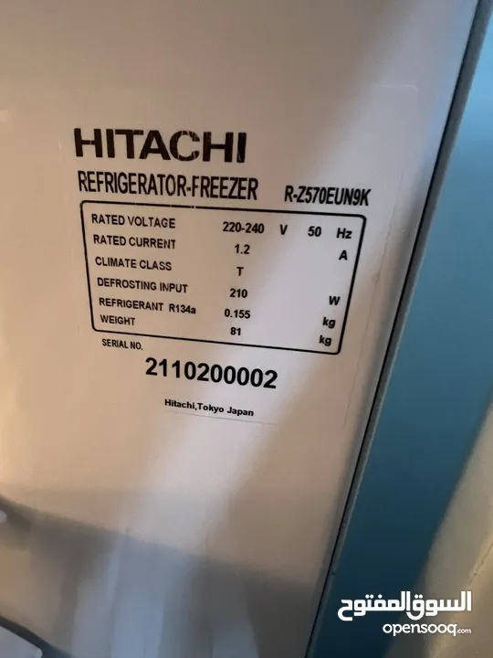 ثلاجة هيتاشي Hitachi منزلية كبيرة للبيع.