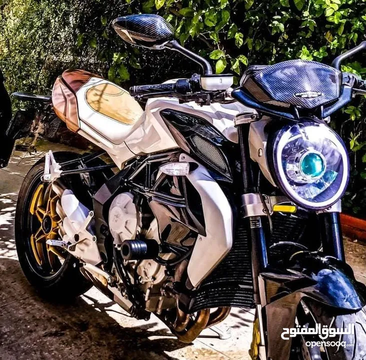 دراجة mv agusta للبيع