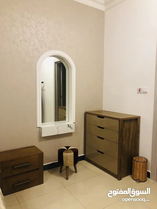 شقة مؤثثة راقية2BHK free Wifi &water  الأنصب بنفس بناية باسكن روبنزfullyfurnished Elegant flat