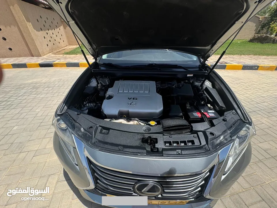 لكزس ES350 الوصف في الاعلان