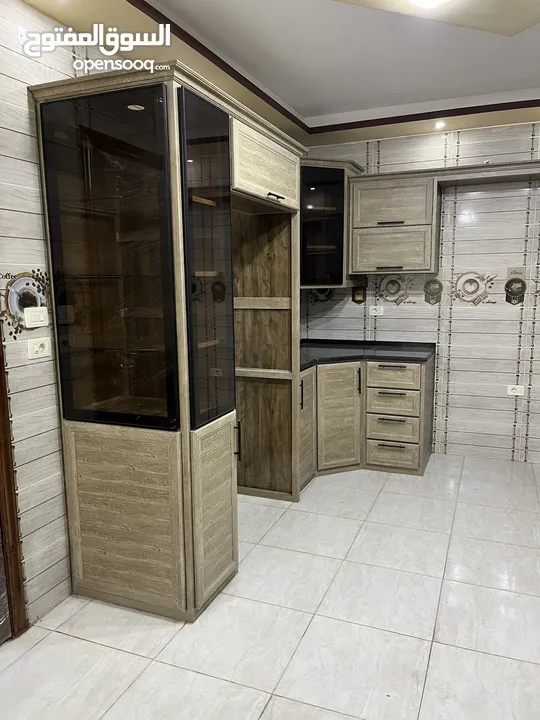 إسكانات العمري  شقق بماسحات واسعه ومميزه   170-180 م2