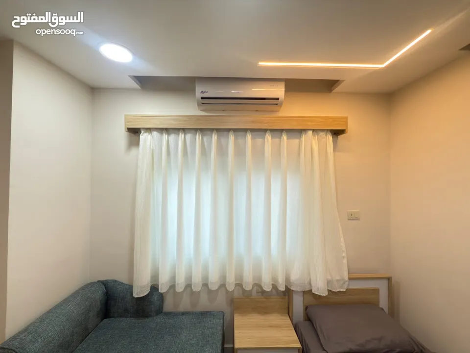 استديو للبيع مقابل جامعة اليرموك مميز تشطيب فاخر ايجاره السنوي 2000 دينار قابل للزيادة تشطيب جديد
