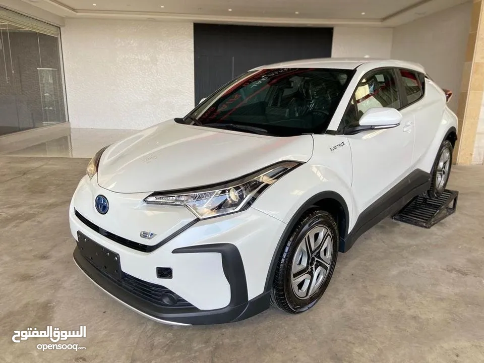 تويوتا C-HR كهرباء بالكامل للإيجار شهري فقط 750 دينار