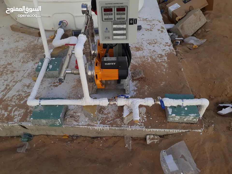 painter plumber and gyps and electric wormaintenance aslo tile making Al ain   سباك رسام وبلاط الجبس