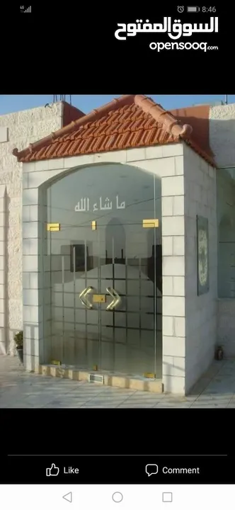 تركيب السيكوريت والمرايا وجميع أعمال الزجاج والألمنيوم بجودة عالية"