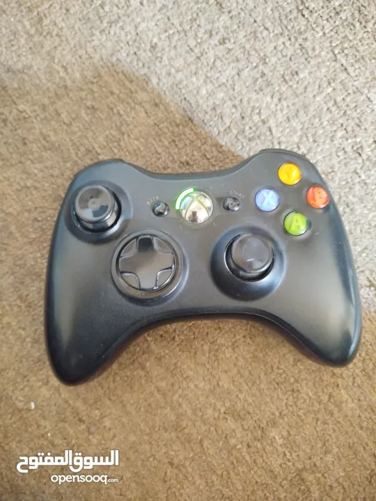 موجودxbox360slim مع محوله الأصلي وا ايد وحده عليه22لعبة