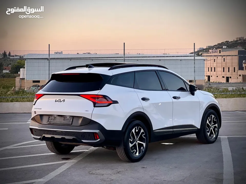 كايا سبورتاج /2022 فل الفل فتحة سقف  2x4 ///240Hp بنزين + كهرباء  ( Haybrid) 1600cc