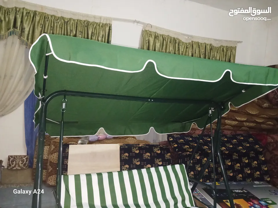 مرجيحة ثلاثي للبيع بعدها جديدة بتحمل 150كيلو