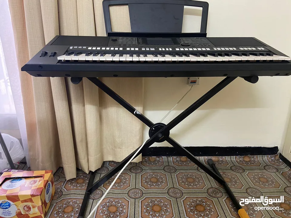 Keyboard Yamaha PSR S 750