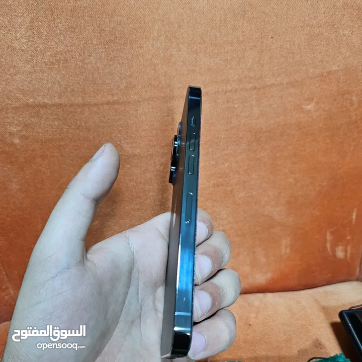 ايفون 13 برو للبيع