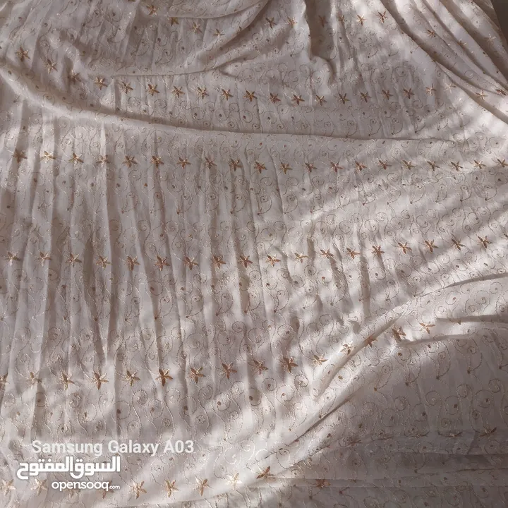 بردايه قماش اسباني اصلي غير مستعمله نهائي اتخيطت ولم تستعمل  مرتبه وجديده سعرها 10  قياسها 160 *270