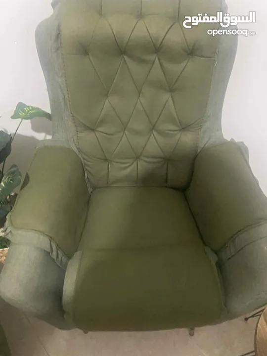 طقم كنب بحاله جيدة