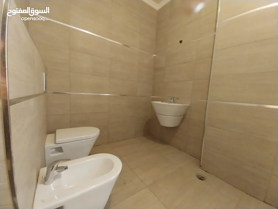 شقة للبيع في الدوار الرابع  ( Property ID : 33736 )