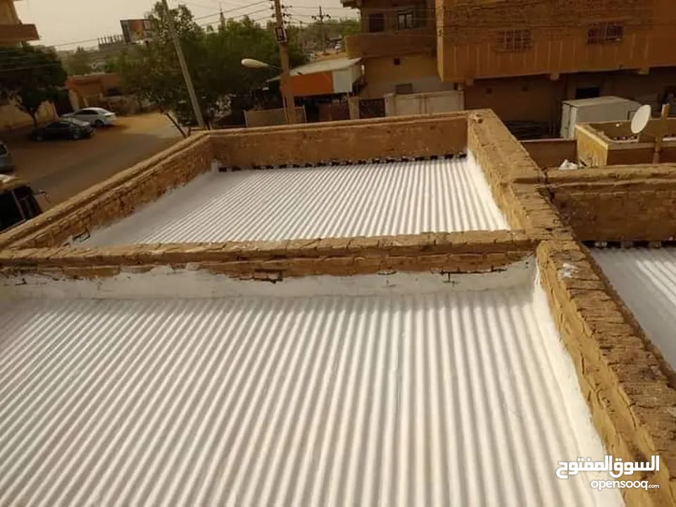 فني عازل مائي وحراري