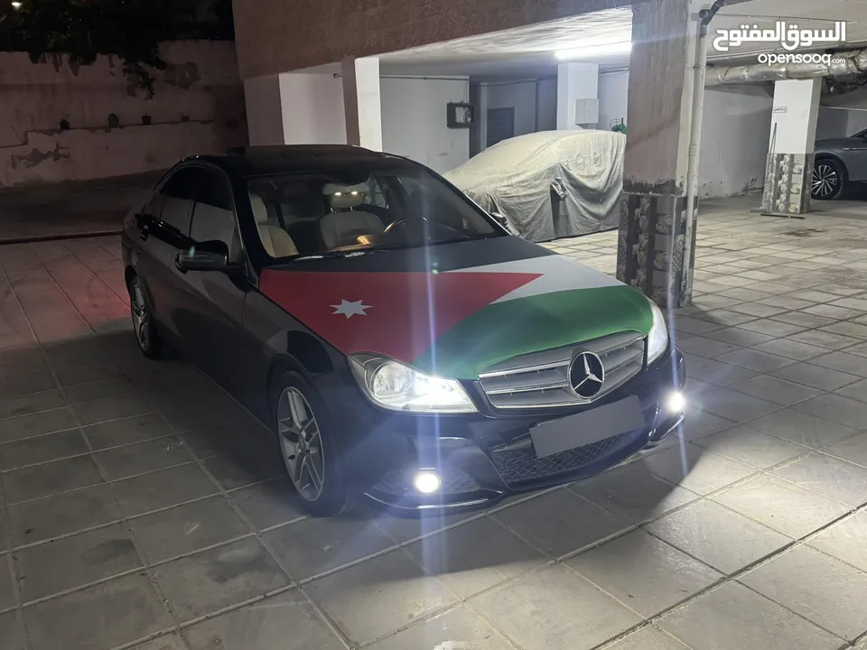 مرسيدس c200 2012