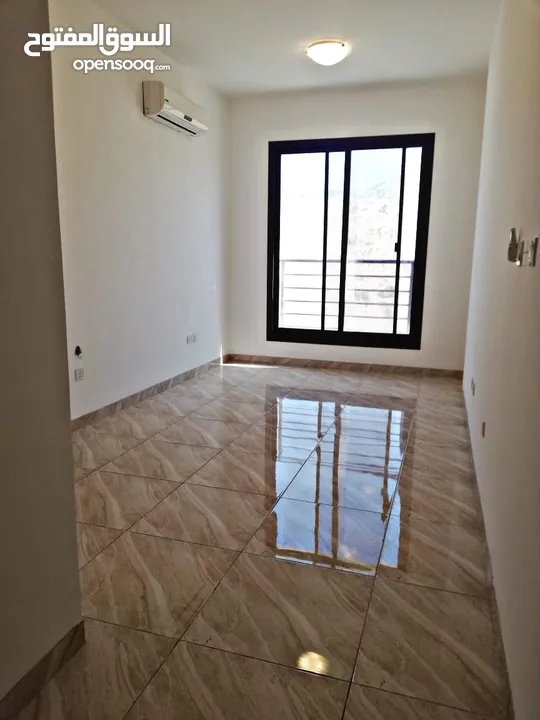 شقة للايجار في بوشر (بناية لمة بوشر)- 1BHK apartment for rent in Bousher