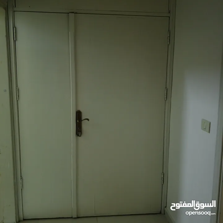 باب خشب  تفصيل