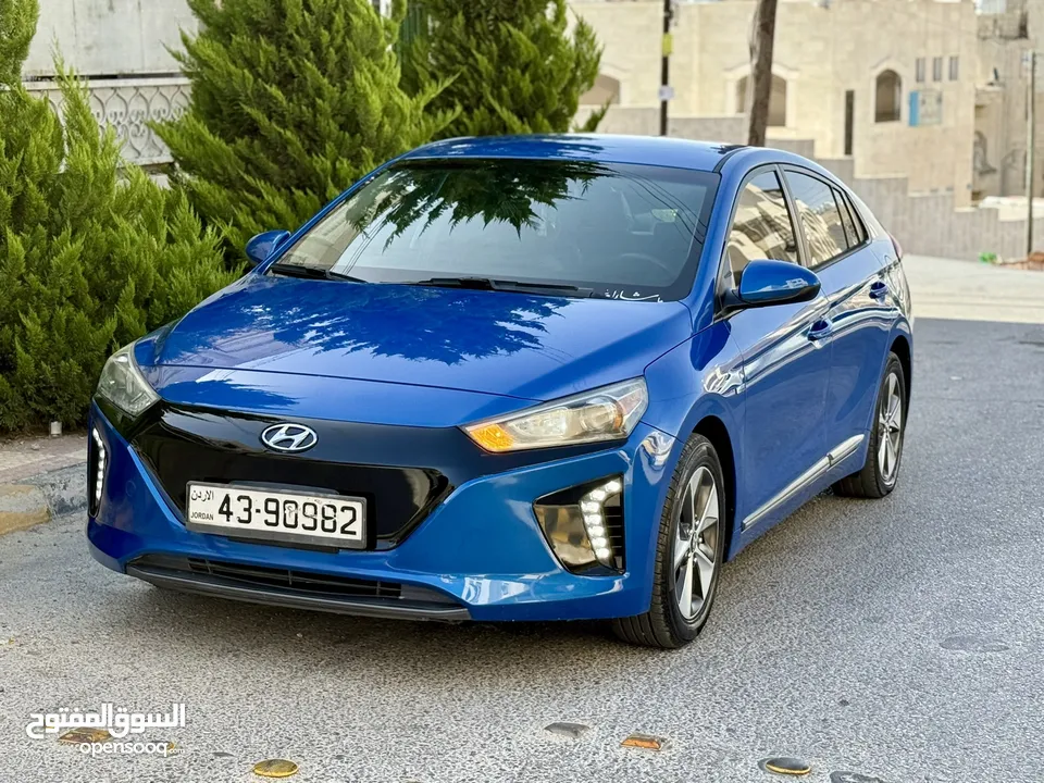 هيونداي ايونيك 2017 فل وفحص كامل ماشيه 90 الف كاش واقساط بدفعه 2000 دينار