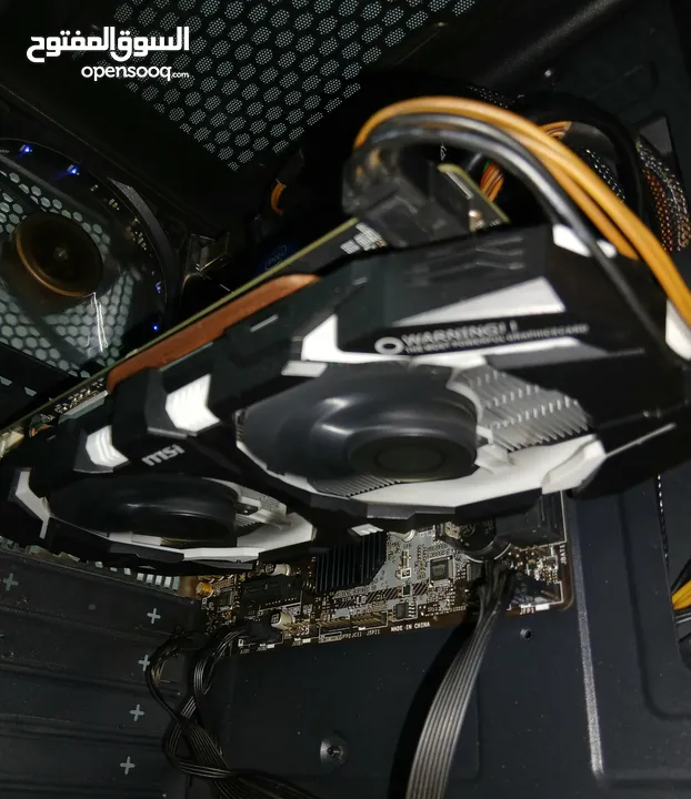 جهاز PC للبيع بسعر مغري وبكرت شاشة خارجي