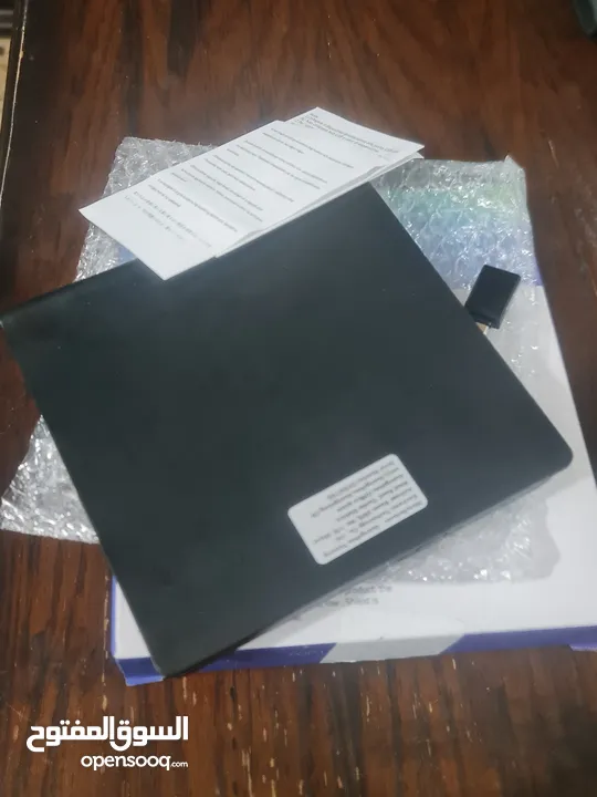 مشغل الاقراص سي دي خارجي Portable CD drive