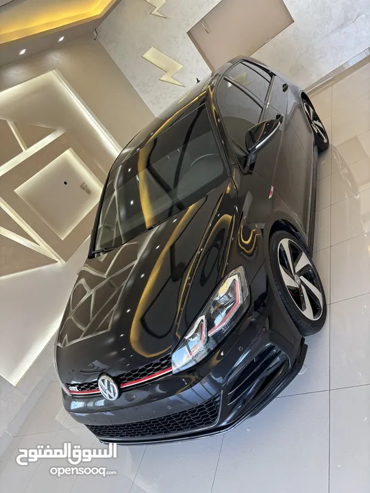 فولكسفاغن 2019 GTI خليجي للبيع