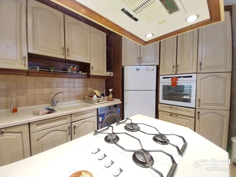 شقة للايجار في منطقة الدوار الرابع  ( Property 34842 )-175064342