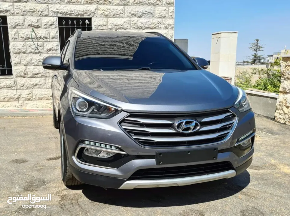 جيب هيونداي  سنتافي 2016  سبع ركاب للبيع