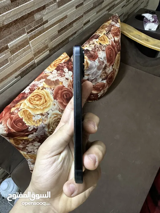 للبيع ايفون15