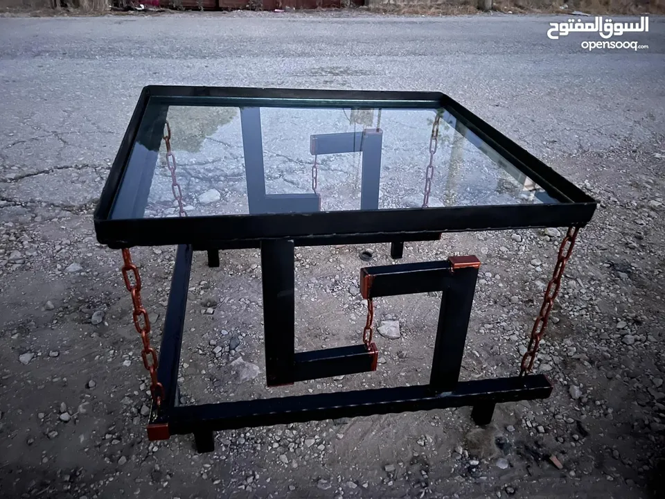 متوفر جميع اعمال الحدادة جميع الاحجام والاشكال وحتى الديكورات