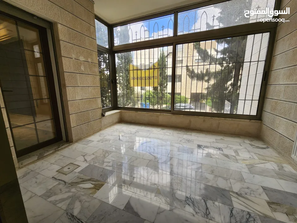 شقة فارغة للبيع في عبدون - ref : 14554
