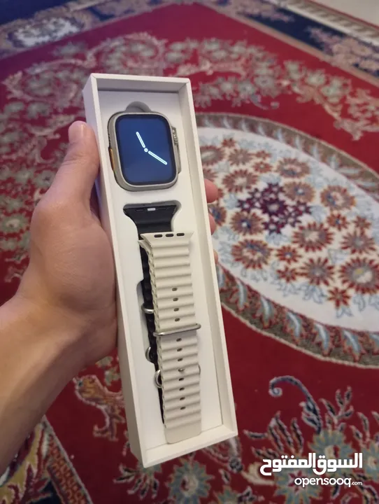 ساعة x8 ultra smart watch بحالة ممتازة جدا مع 7 كساتك